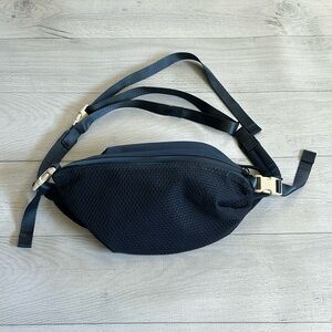 Lululemon All Hours Belt‎ Bag Ink Blue